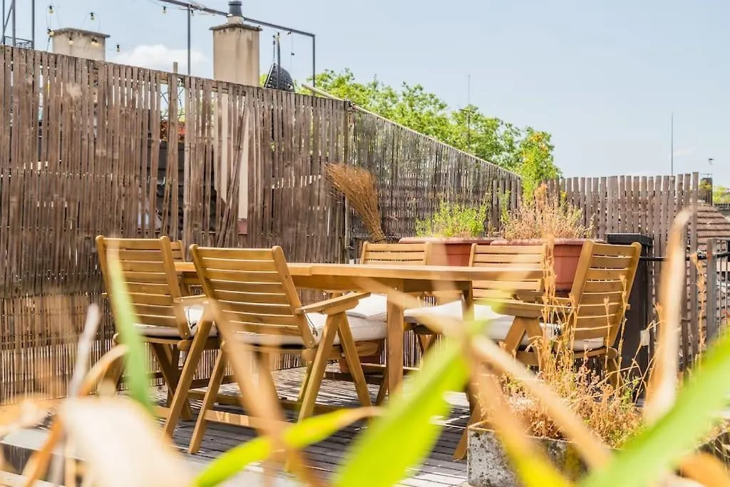 Apartment Wohnung In Zuerich Mit Dachterrasse // Langstrasse