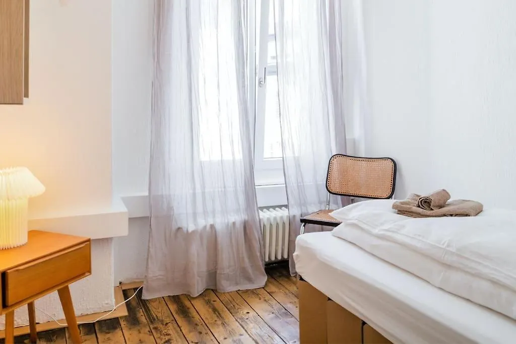Apartment Wohnung In Zuerich Mit Dachterrasse // Langstrasse