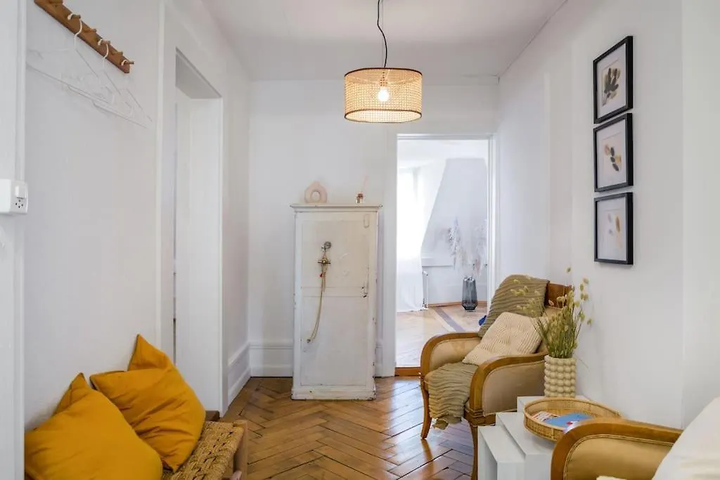 Wohnung In Zuerich Mit Dachterrasse // Langstrasse 0*, Zurich Switzerland